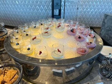Crown Towers Hotel Sydney Fruehstueck Yoghurt