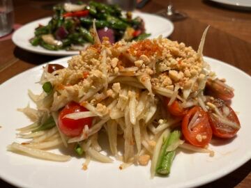 Crown Towers Sydney 88 Noodles Papaya Salat