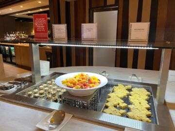 Fiji Airways Premier Lounge Nadi Buffet Dessert 1