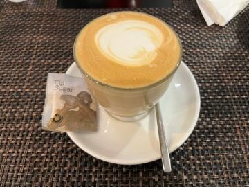 Fiji Airways Premier Lounge Nadi Kaffee