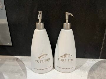 Fiji Airways Premier Lounge Nadi Wc Seife