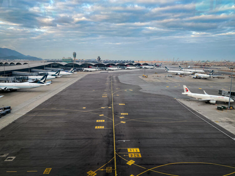 Flugzeug Flughafen Skybridge Hongkong