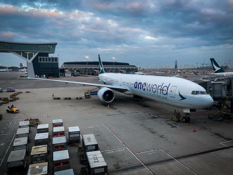 Flugzeug Oneworld Cathay Pacific B777 Hongkong