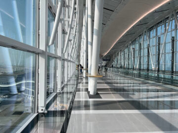 Hong Kong Airport Sky Bridge Oben