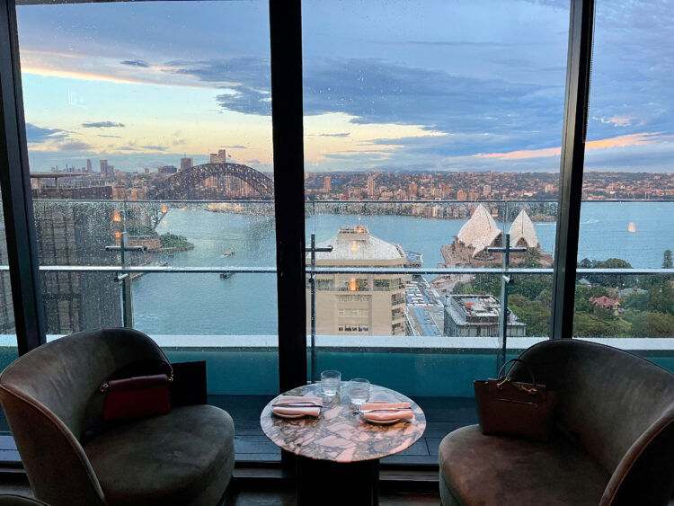 Intercontinental Sydney Aster Bar Tisch