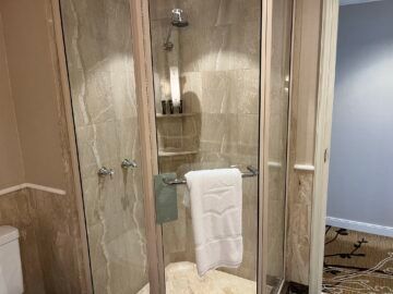 Shangri La Sydney Bad Dusche