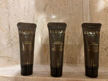 Shangri La Sydney Bad Shampoo