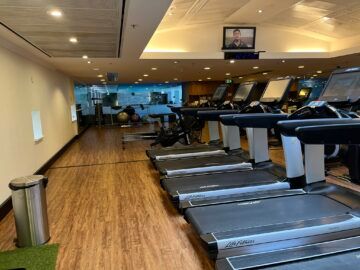 Shangri La Sydney Fitnessstudio Laufbaender