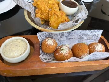 Shangri La Sydney Lobby Lounge Arancini
