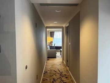 Shangri La Sydney Zimmer Flur