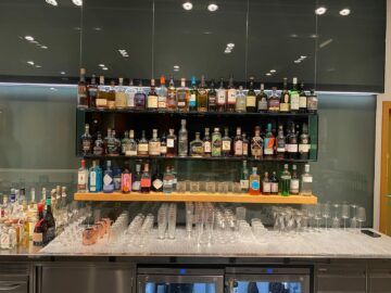 Lufthansa First Class Lounge A13 Frankfurt Hochprozentiger Alkohol