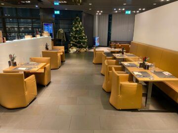 Lufthansa First Class Lounge A13 Frankfurt Sitzbereich Restaurant