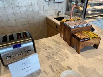 Skyteam Lounge Sydney Buffet Toaster