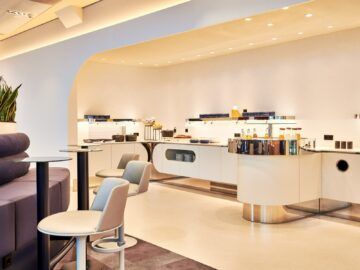 Oneworld Lounge Amsterdam Buffet Copyright