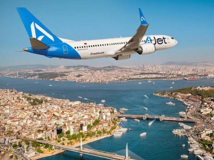Ajet Flugzeug Istanbul Copyright