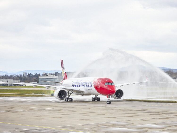 Edelweiss Flugzeug Airbus A350 900 Auslieferung Zuerich Copyright