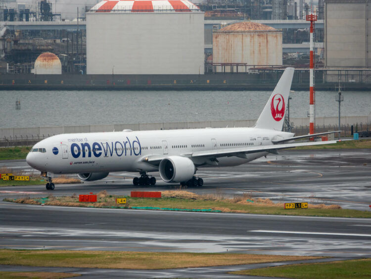 Flugzeug Japan Airlines Oneworld Livery Boeing B777 300