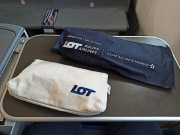 Lot Polish Airlines Business Class Boeing 787 8 Amenity Kit Verpackt