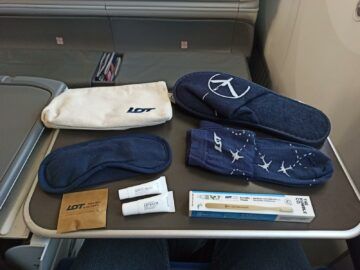 Lot Polish Airlines Business Class Boeing 787 8 Amenity Kitverpackt