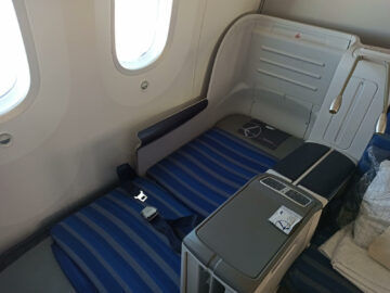 Lot Polish Airlines Business Class Boeing 787 8 Bett 3