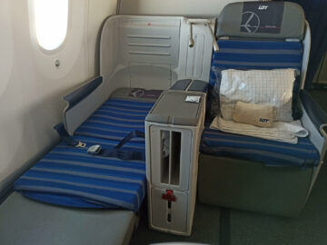 Lot Polish Airlines Business Class Boeing 787 8 Bett 4