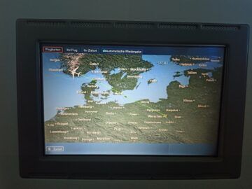 Lot Polish Airlines Business Class Boeing 787 8 Entertainment Flightmap