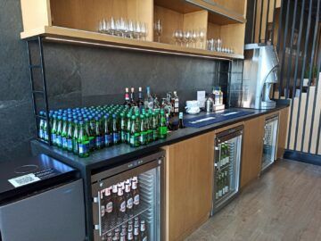 Lot Polish Airlines Business Class Lounge Mazurek Warschau Bier