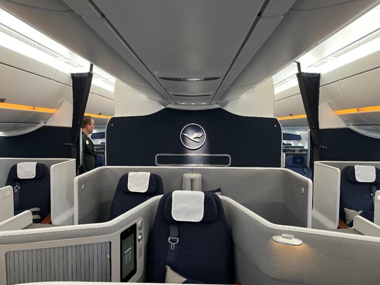 Lufthansa Airbus A350 Allegris Business Class Kabine 4