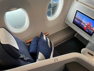 Lufthansa Airbus A350 Allegris Business Class Sitz 10