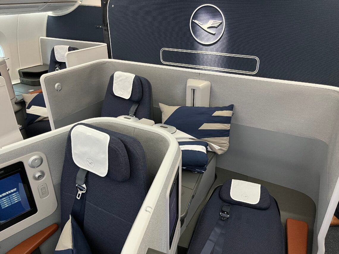 Lufthansa Airbus A350 Allegris Business Class Sitz 4