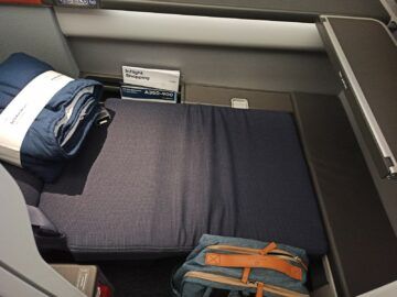 Lufthansa Airbus A350 Allegris Business Class Suite Bett