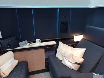 Lufthansa Allegris First Class Ausstellung Mittelsitz 1