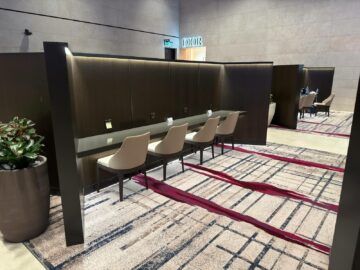 Qatar Airways Al Mourjan Business Lounge The Garden Arbeitsplaetze