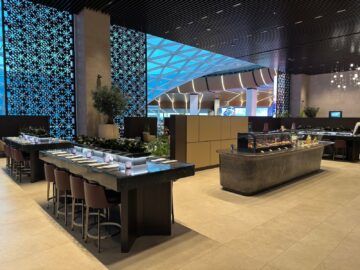 Qatar Airways Al Mourjan Business Lounge The Garden Restaurant Bereich3