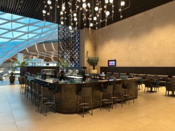 Qatar Airways Al Mourjan Business Lounge The Garden Restaurant Bereich6