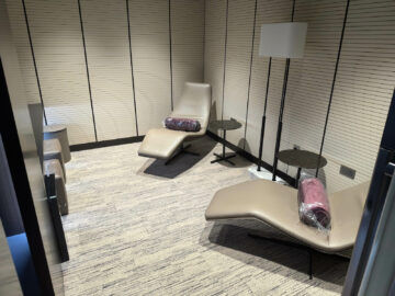 Qatar Airways Al Mourjan Business Lounge The Garden Ruheraum