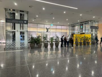 Qatar Airways Al Mourjan Business Lounge The Garden Wegweiser6