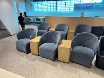 Korean Air Prestige Class Lounge East Seoul Incheon Sessel2