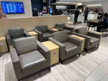 Korean Air Prestige Class Lounge East Seoul Incheon Sessel5