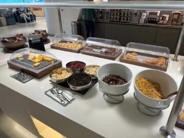 Korean Air Prestige Class Lounge West Seoul Incheon Muesli