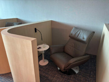 Korean Air Prestige Class Lounge West Seoul Incheon Relaxsessel