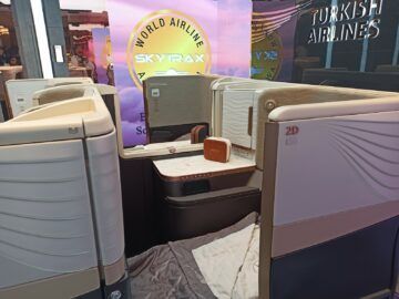 Turkish Airlines Crystal Business Class Farnborough Air Show Hinter Reihe