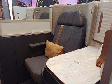 Turkish Airlines Crystal Business Class Farnborough Air Show Sitz Seite