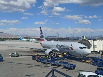 American Airlines Flugzeug Boeing 737 800