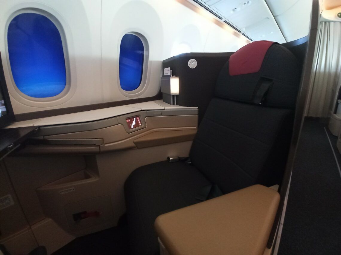 Austrian Airlines Boeing 787 9 Business Class Sitz 2