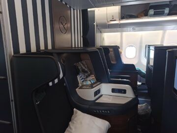 Condor Airbus A330neo Business Class Kabine 2