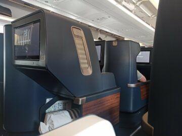 Condor Airbus A330neo Business Class Sitz 8