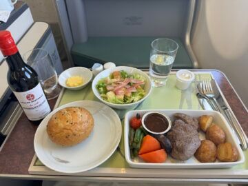 Korean Airlines Business Class Airbus A321neo A330 Hauptspeise