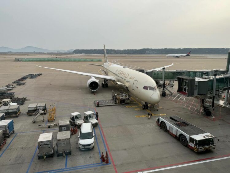 Etihad Airways Business Class Boeing 787 Flugzeug