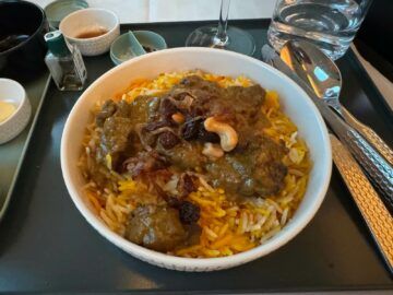Etihad Airways Business Class Boeing 787 Lamb Biranyi